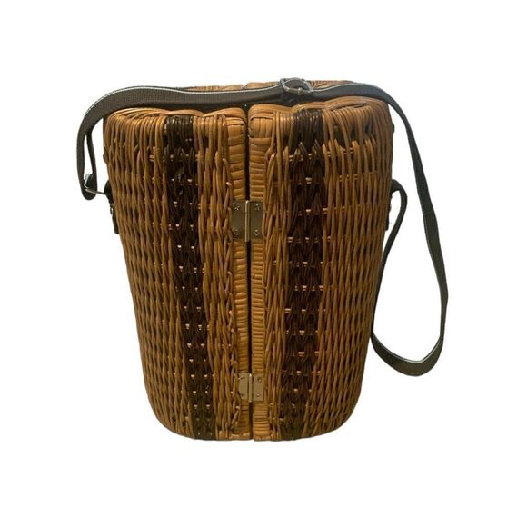 New Wicker Wine Picnic Basket Carry Strap Bottle Stopper Opener Date Night 2 Gla - Picture 3 of 6